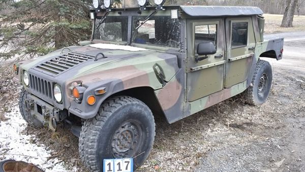 2001 AM General HMMWV