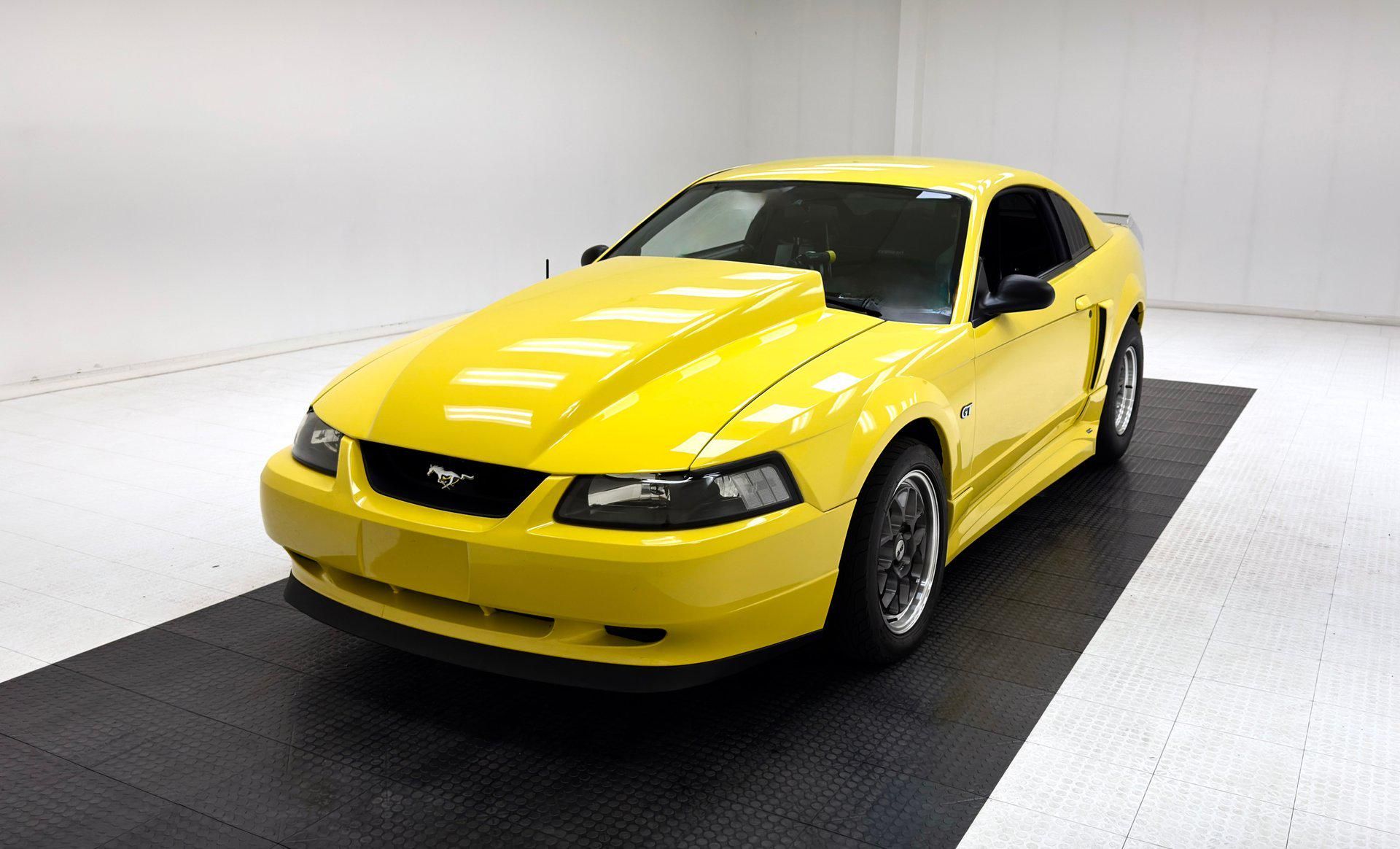 2000 Ford Mustang