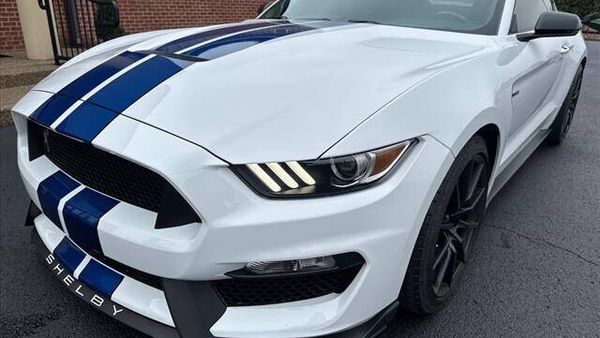 2017 Ford Mustang