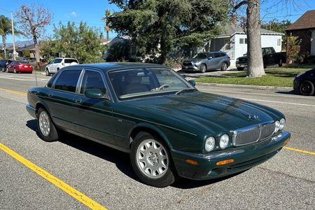 Classic Jaguar XJ8 For Sale | Hemmings