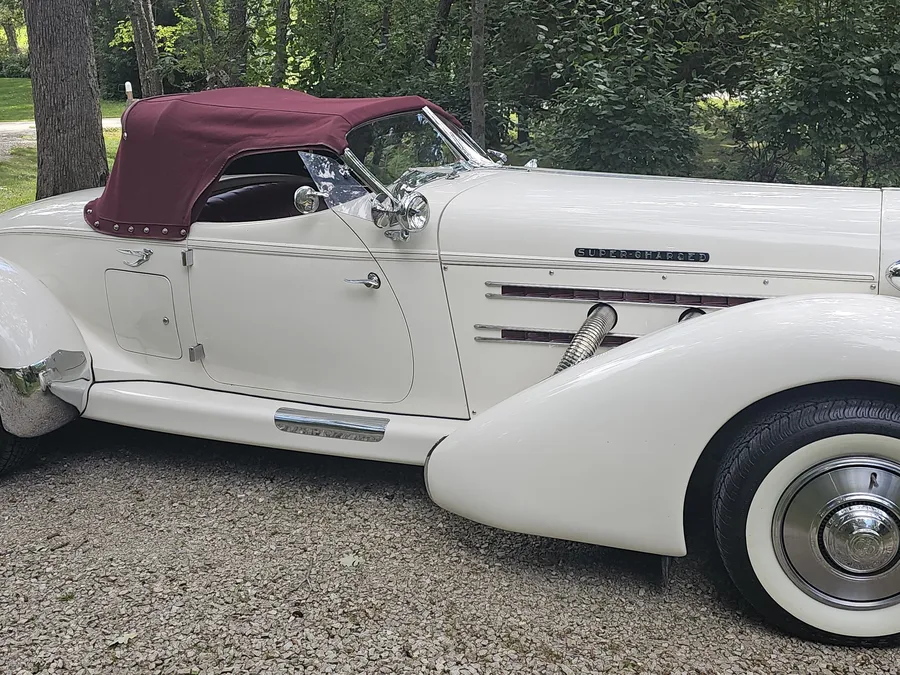 Auburn  コモレビAR2 Sold - 1980 Auburn 866 Convertible Waukesha, Wisconsin | Hemmings