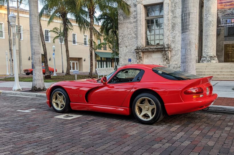 1997 Dodge Viper GTS - 3,095 Miles - 1 Of 7 Sparle Gold GTS Fort ...