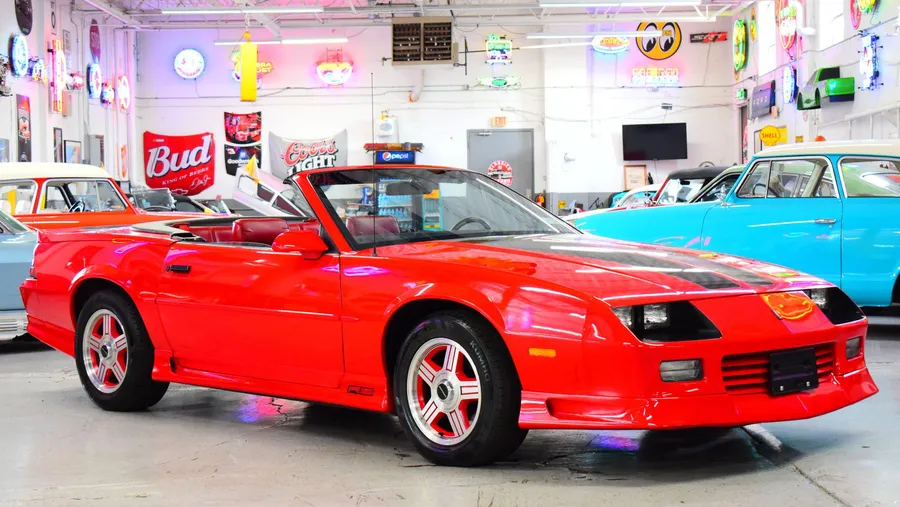 【とも】スポーツマスク　ブラック&レッドブル　セットアップ　赤　XXL 1992 Chevrolet Camaro RS Convertible 25th Anniversary Edition
