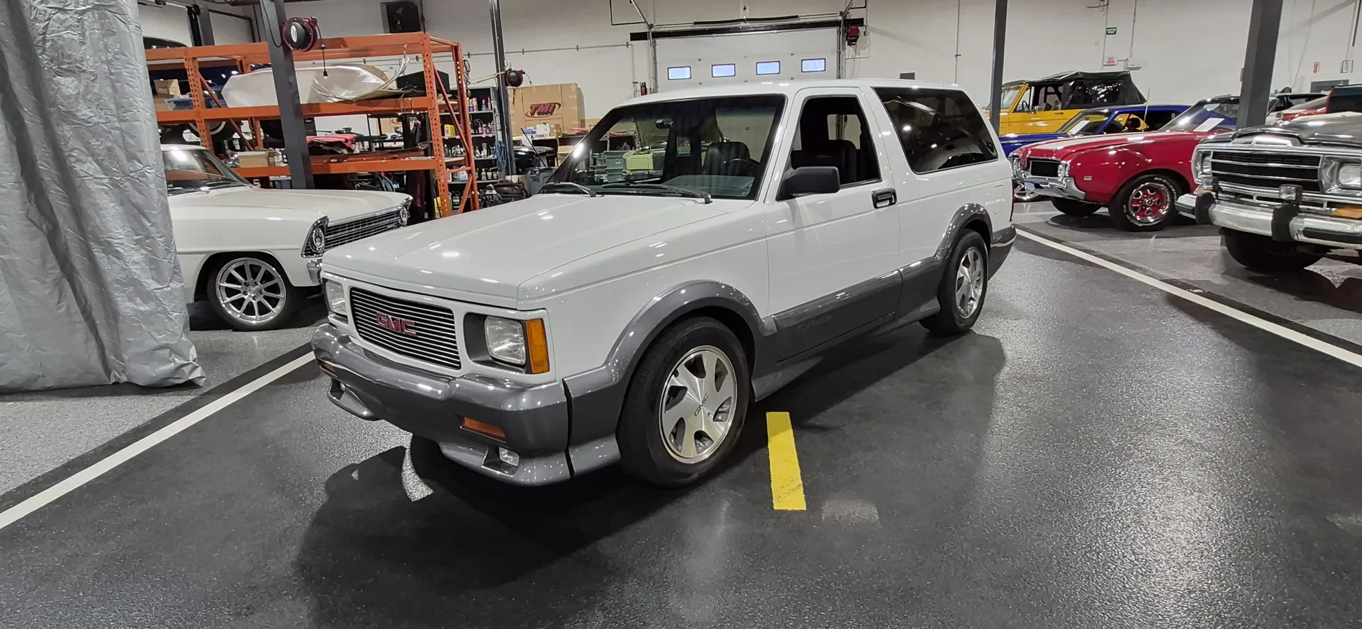 GMC Typhoon
