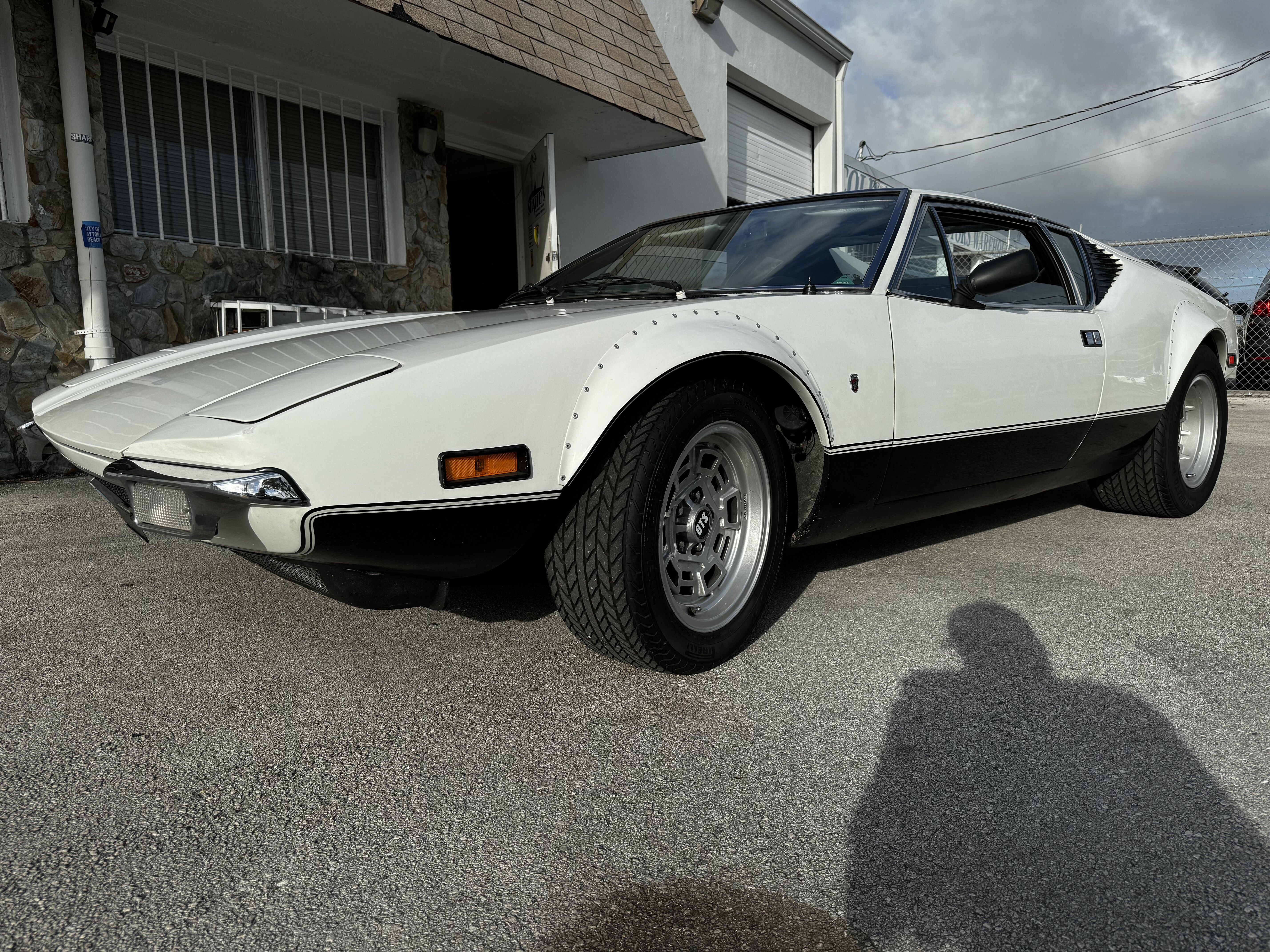 1972 DeTomaso Pantera