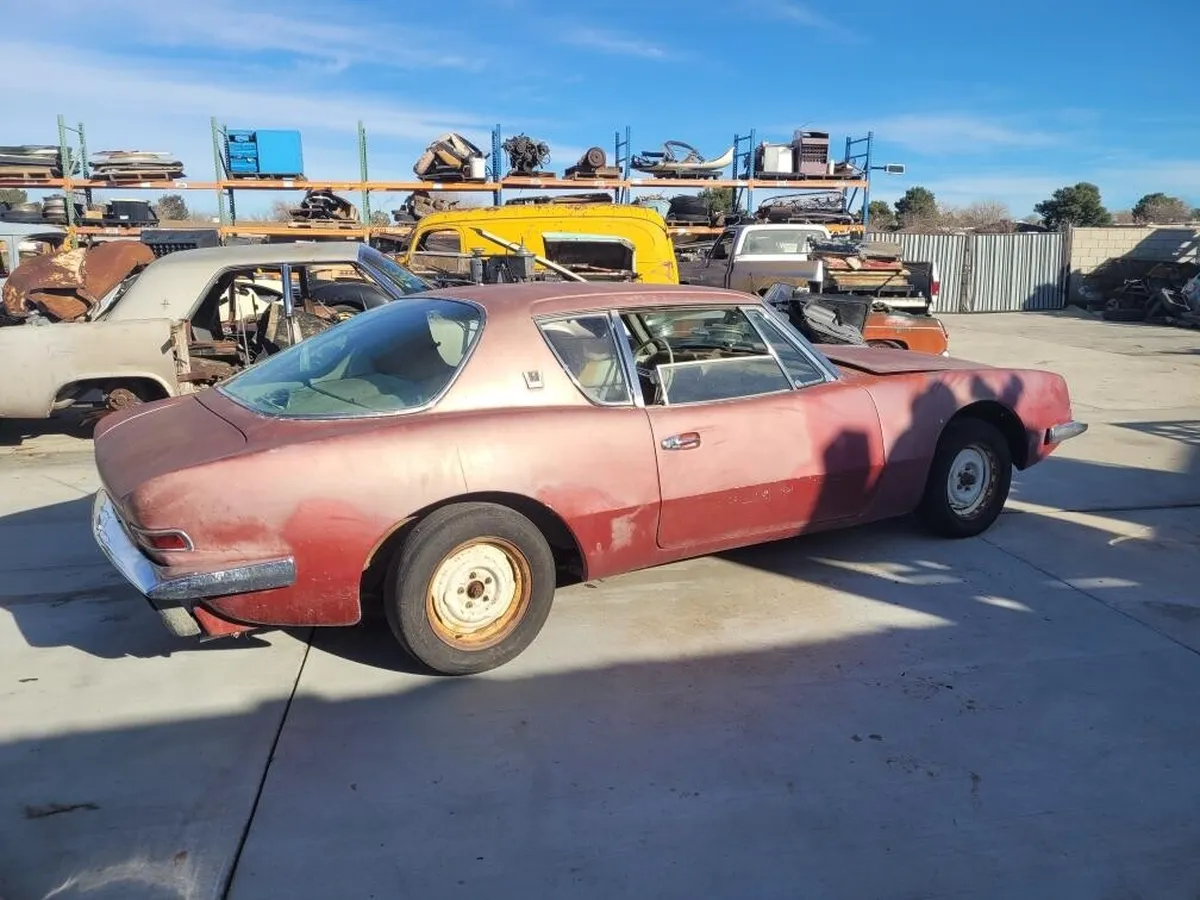 1963 Studebaker Avanti