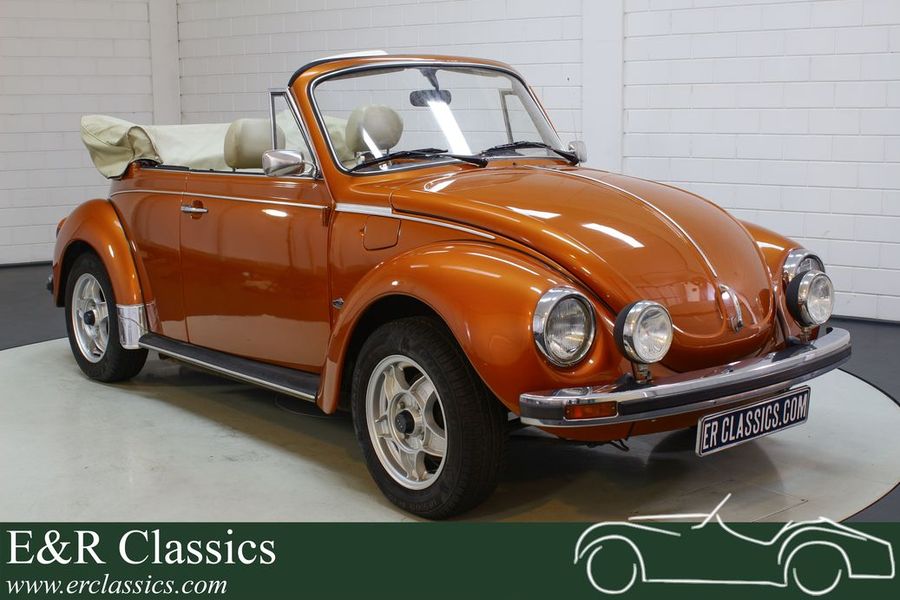 coccinelle orange voiture