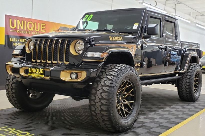 2020 Jeep Gladiator Bandit Outlaw Edition 4x4 Mankato, Minnesota | Hemmings