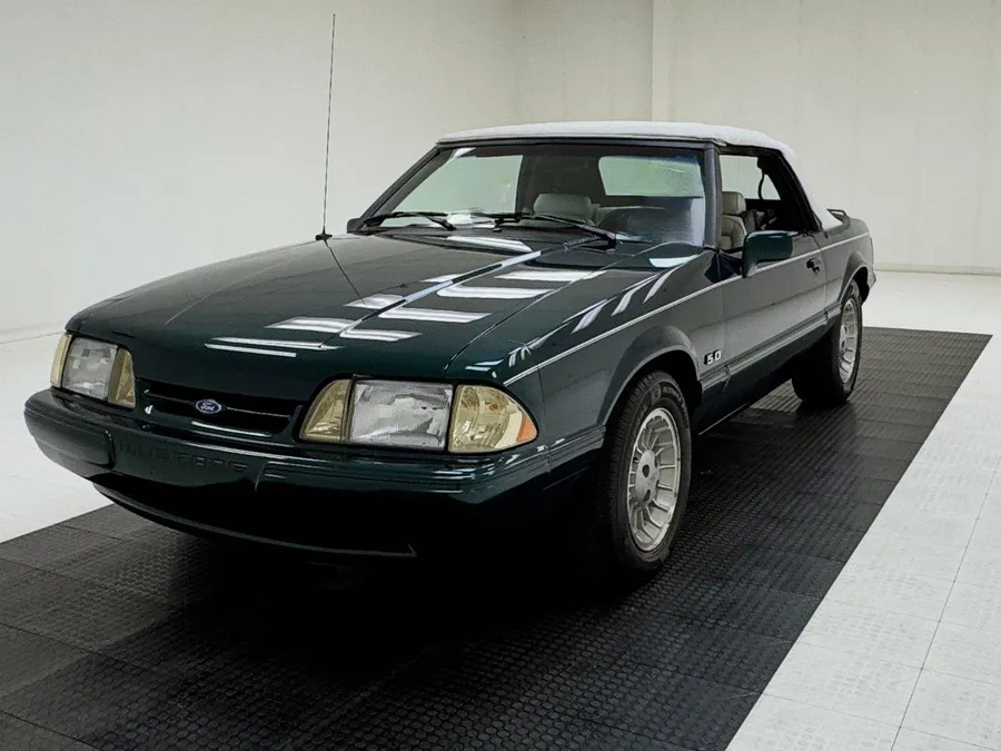 【1990年代】vintage mustang ムスタング 黒色ストラップ付属 1990 Ford Mustang LX Convertible 7up Edition Morgantown
