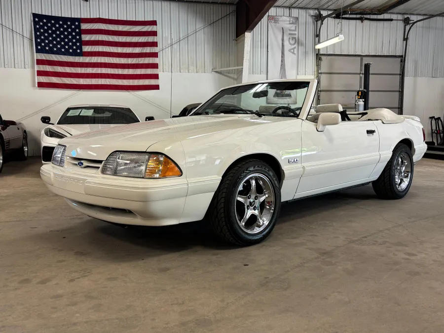 1993 Ford Mustang GT 