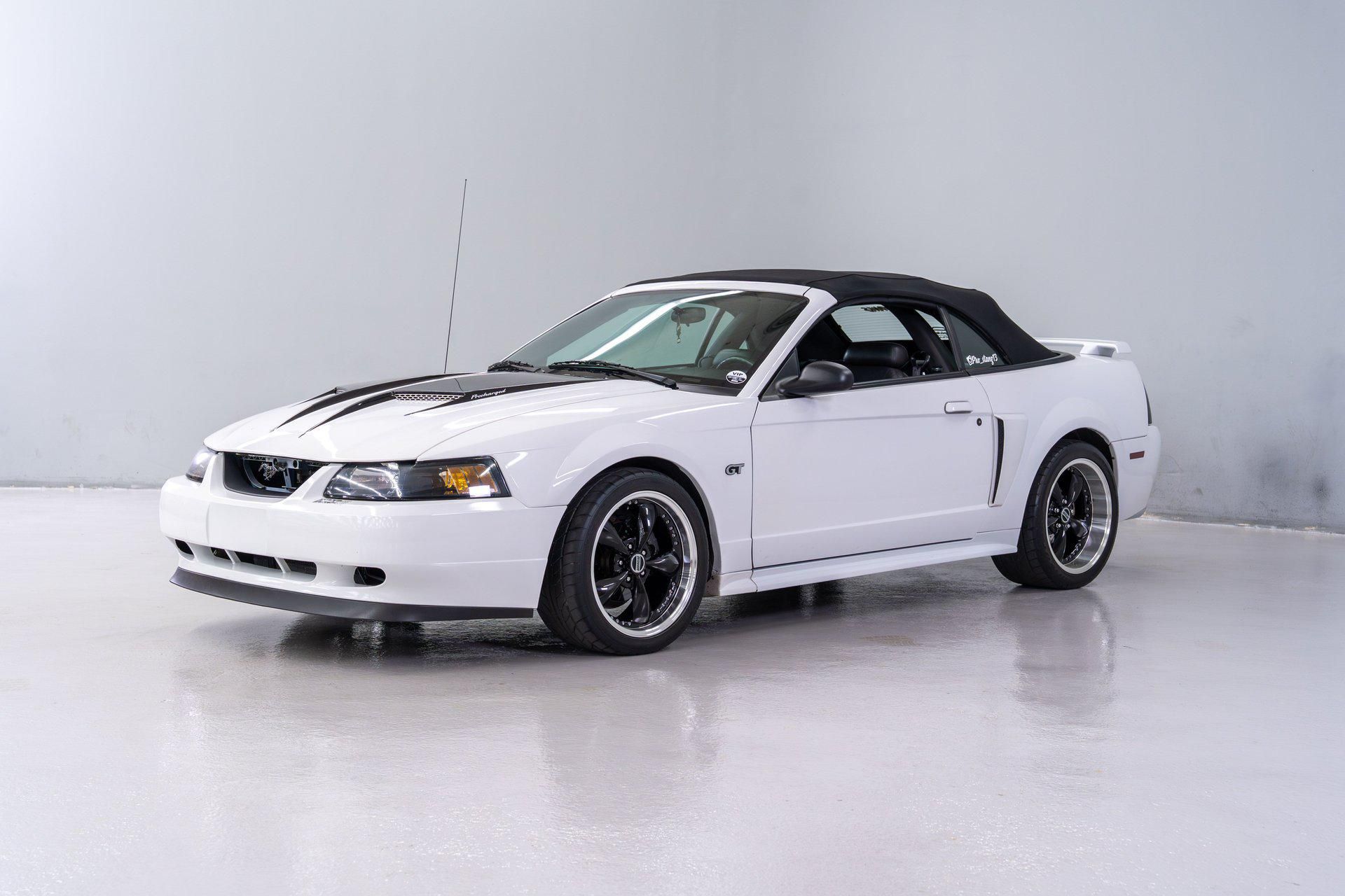 2001 Ford Mustang
