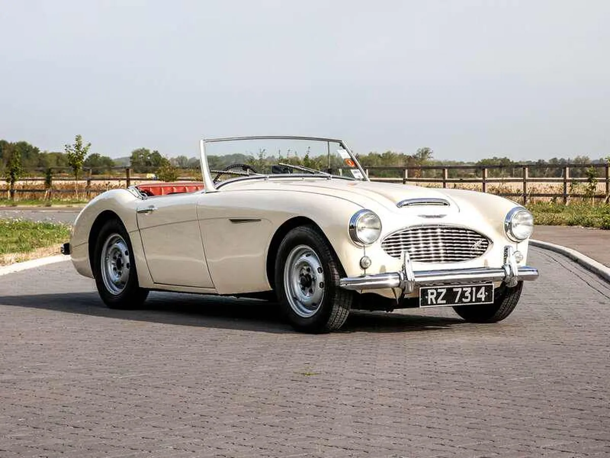 Austin-Healey 100 (BN4/BN6)