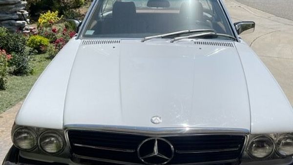 1989 Mercedes-Benz 560SL