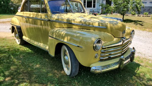 1947 Ford Super Deluxe