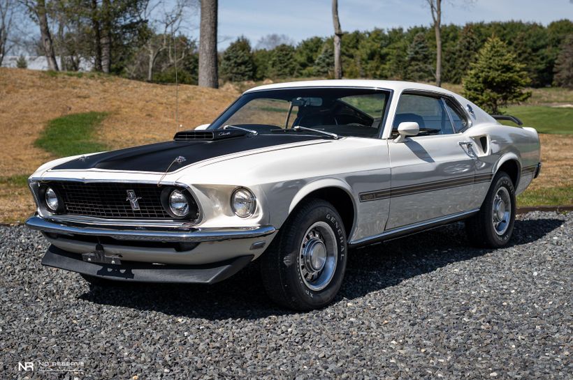 1969 Ford Mustang 9F02Q146972 Wimbledon White Black