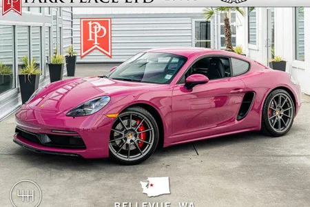 2025 Porsche 718 Cayman GT4 2dr Car