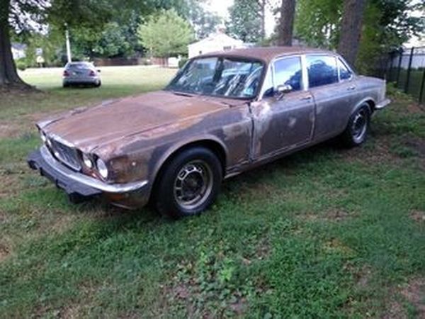 1974 Jaguar XJ12L