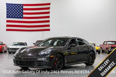 2016 Porsche Panamera 4S