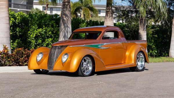 1937 Ford Custom