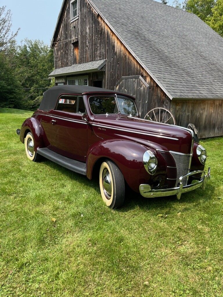 1940 Ford Deluxe