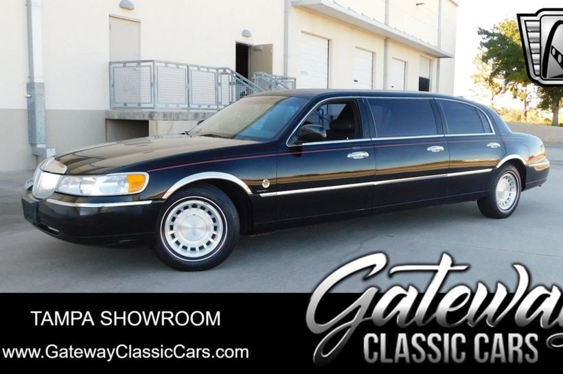 2001 Lincoln Town Car Ruskin, FL Hemmings