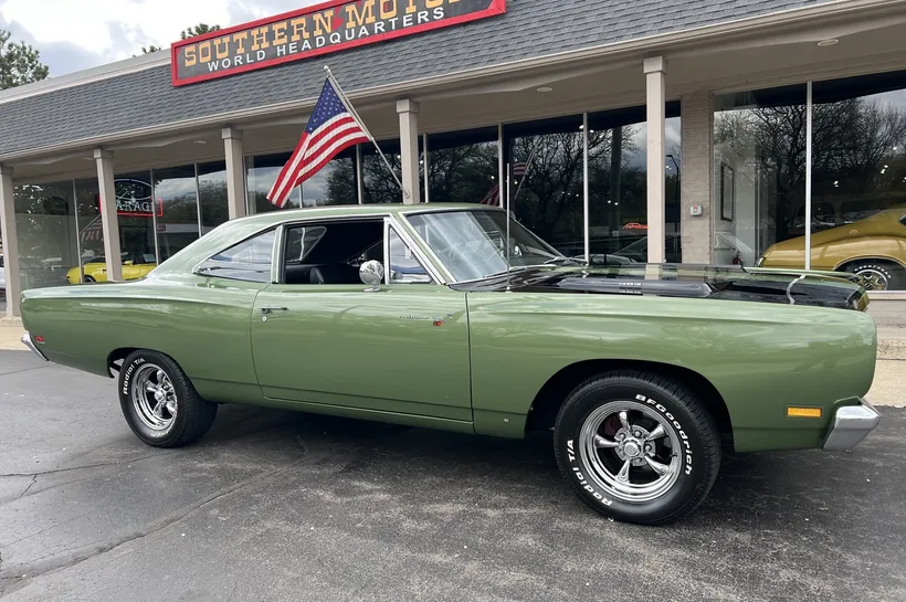 洋楽 Road Runner Click 1969 Plymouth Road Runner Clarkston, Michigan - Hemmings