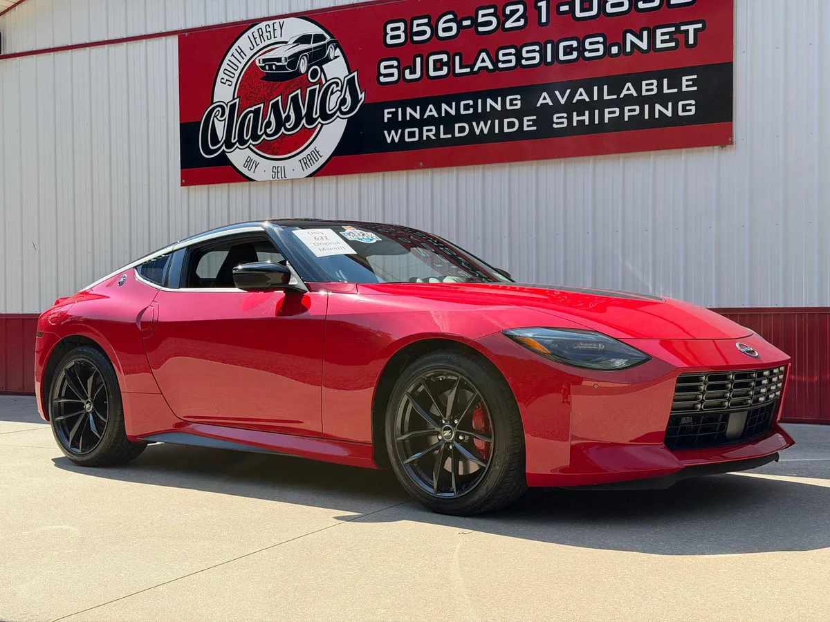 2025 Nissan Z-car Performance