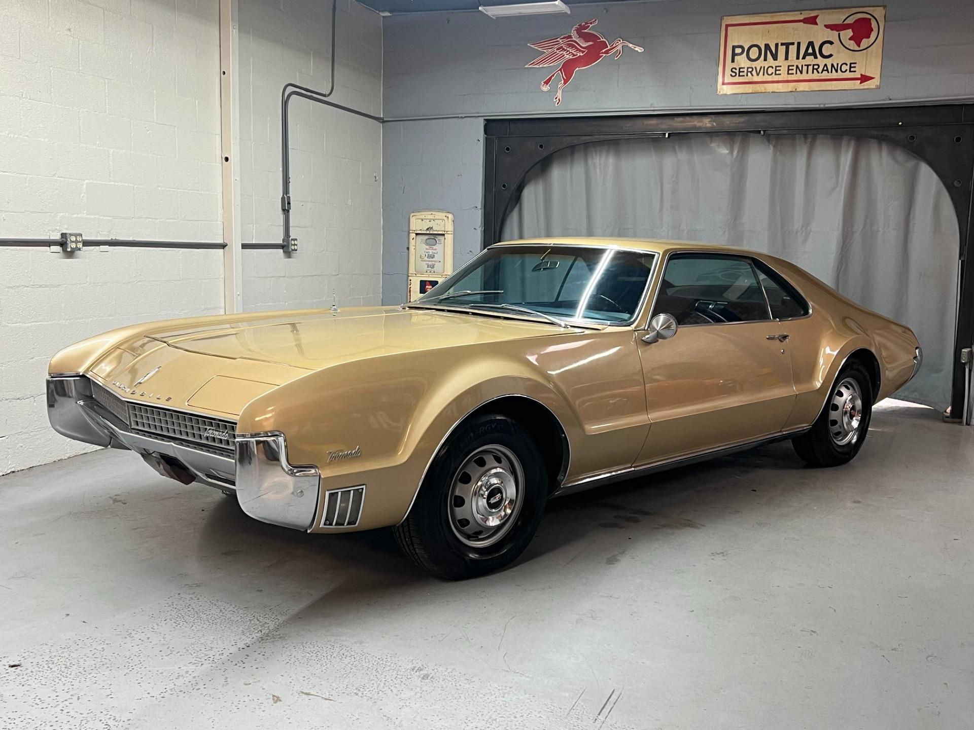 1967 Oldsmobile Toronado