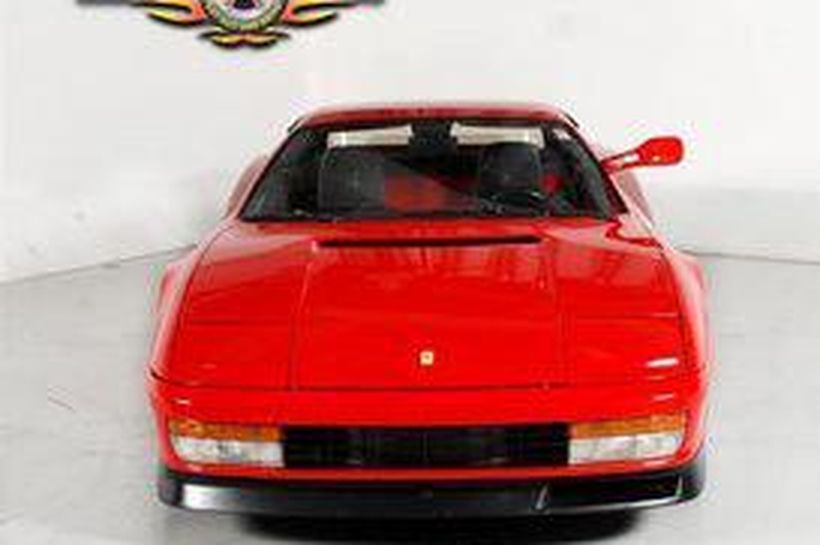 Vintage Ferrari Testarossa. Vintage 1984 Burago 1:24 Scale Black