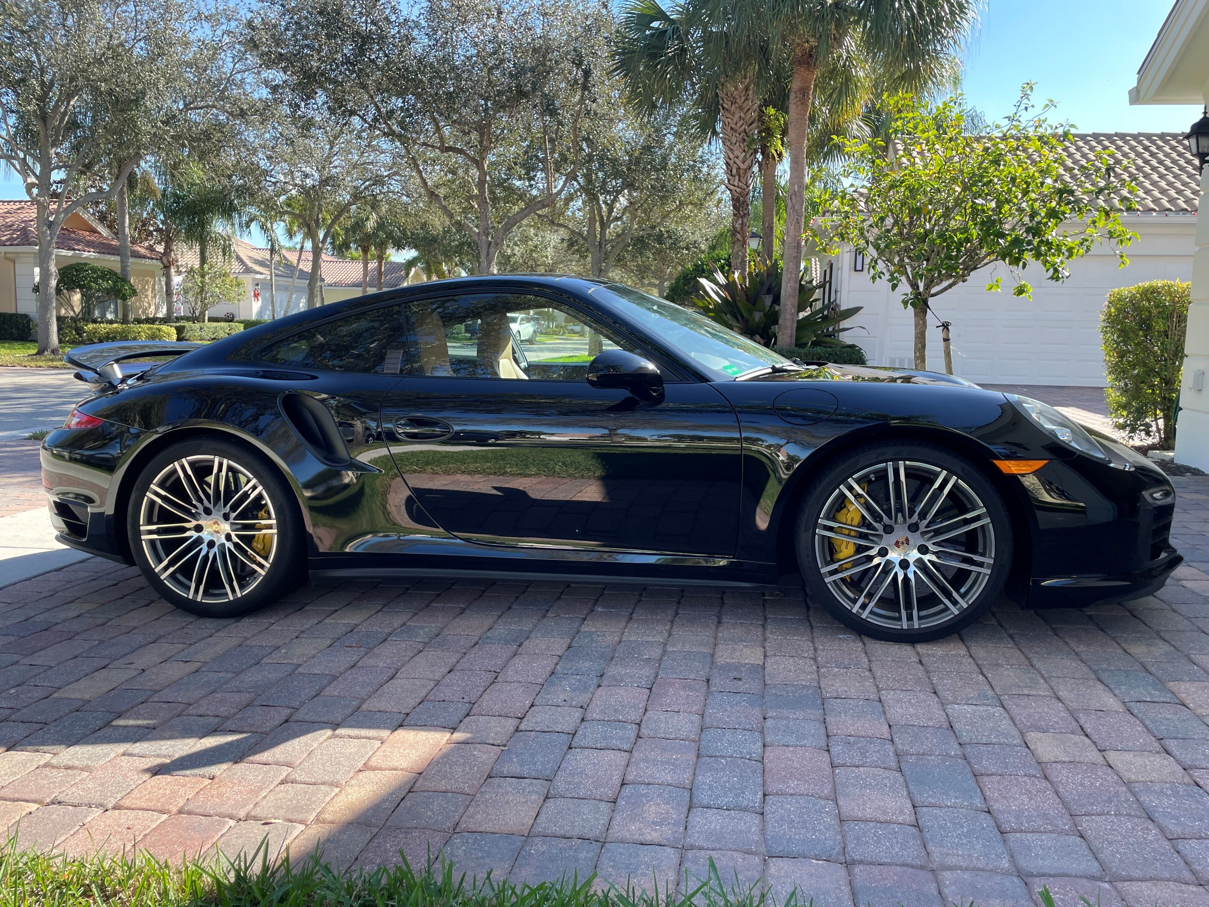 2014 Porsche 911 Turbo S