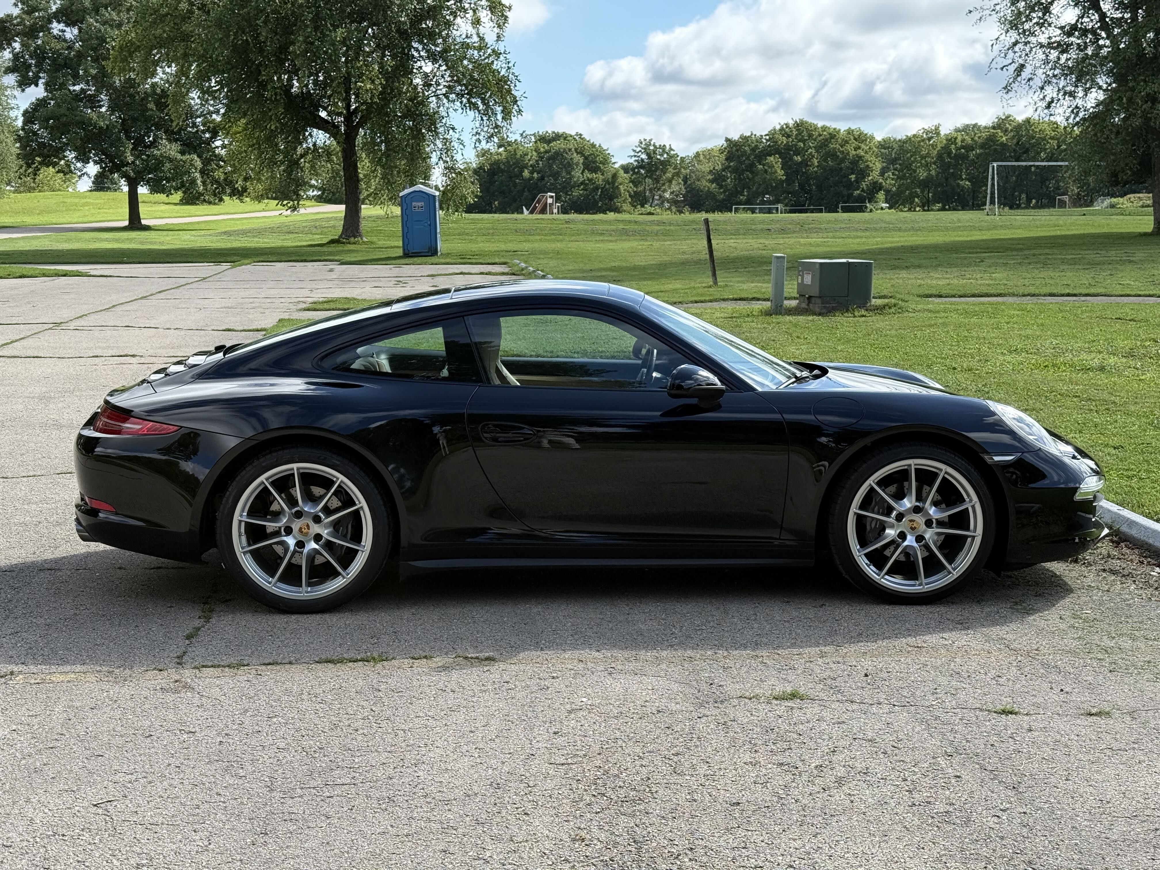 2015 Porsche 911 Carrera 4 (C4)