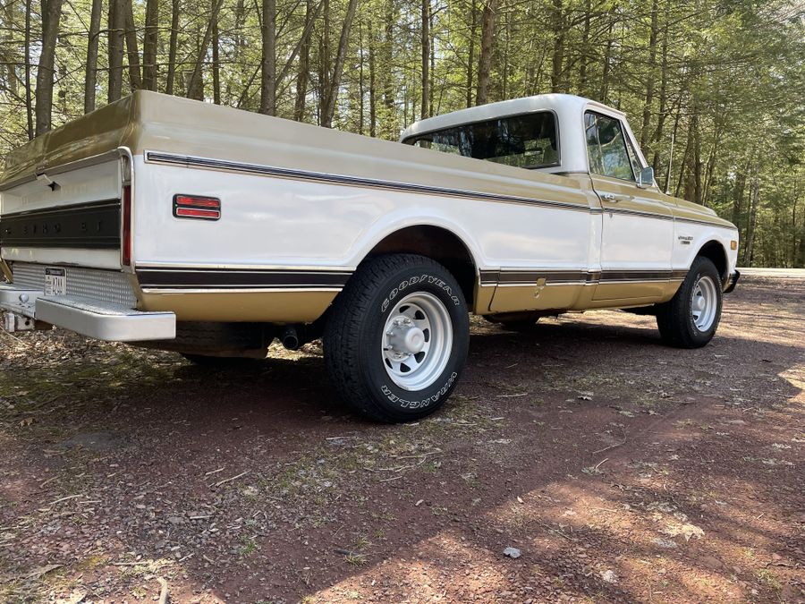 1970 Chevrolet C20 Custom Two Tone 2589032 Hemmings 1970-chevrolet-c20-custom-two-tone-2589032-hemmings