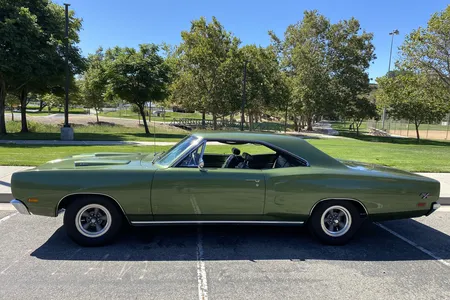 GREENLIGHT 1967 Dodge Coronet R/T Hemi 60° Anniversario – Scala 1:64 – Nuovo