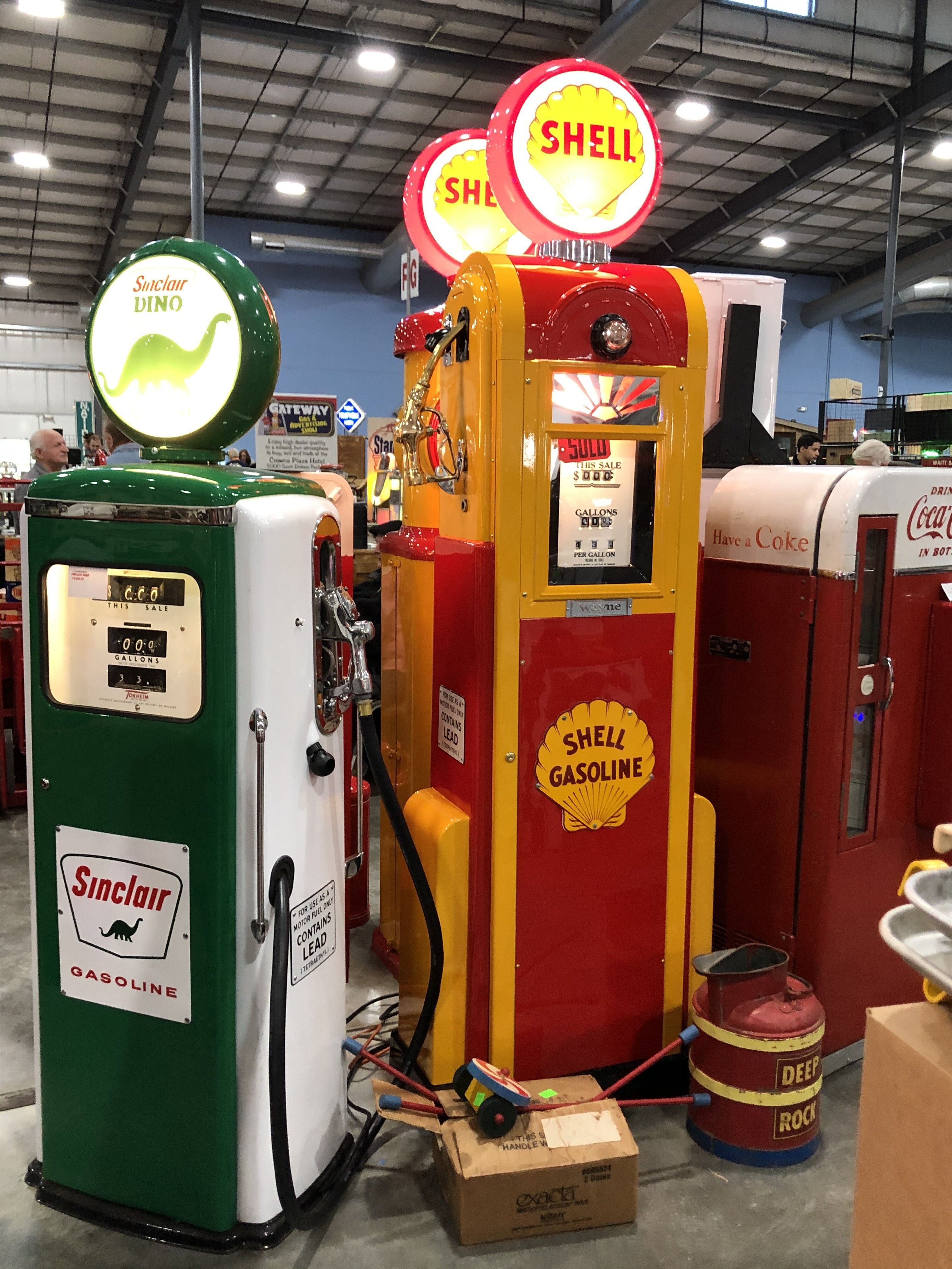 Chicagoland Antique Advertising, Slot Machine & Jukebox Show Hemmings