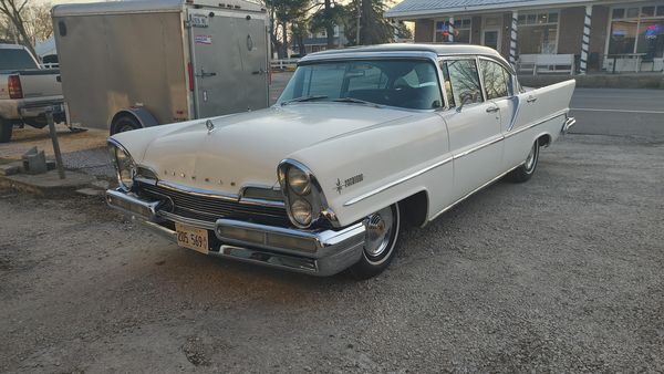 1957 Lincoln Premiere