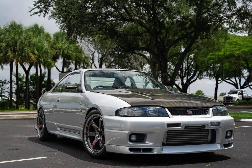 1996 Nissan Skyline