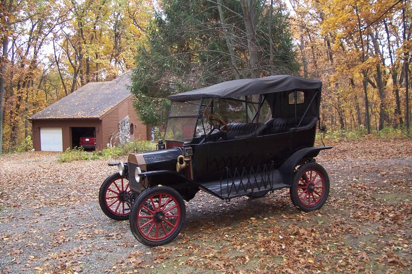 1914 Ford Model T Touring