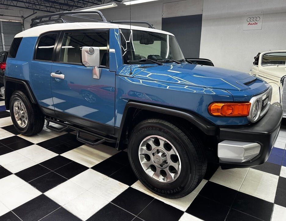 2012 Toyota FJ Cruiser