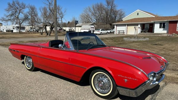 1962 Ford Thunderbird