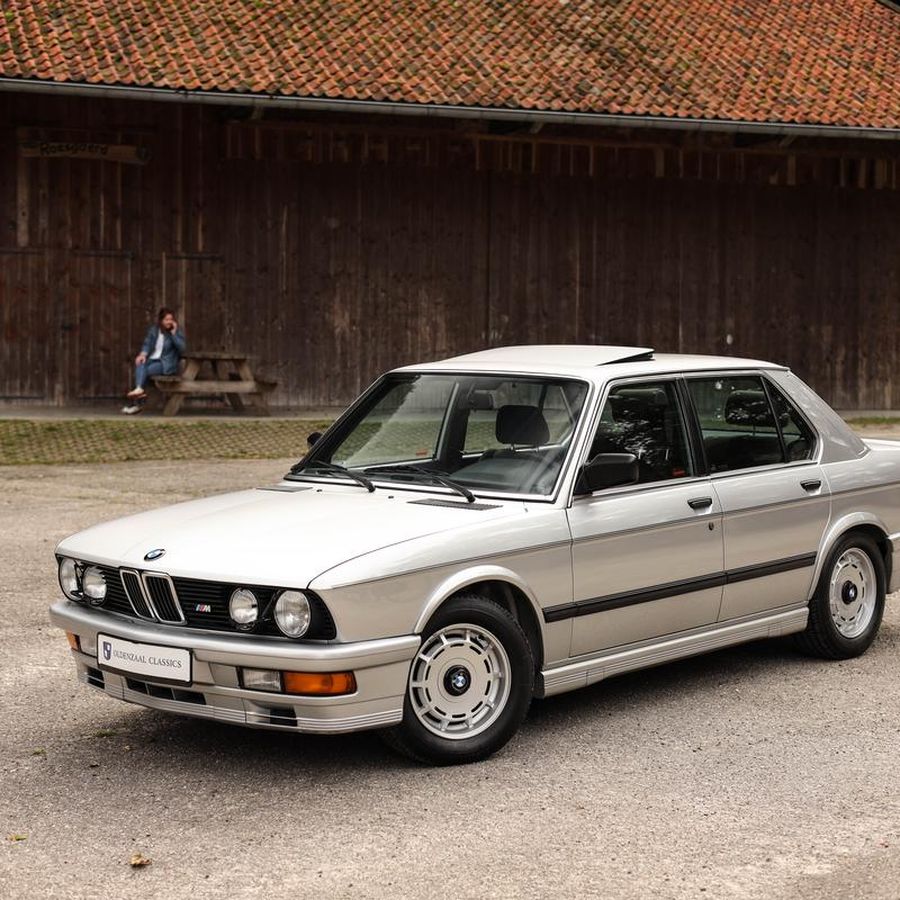 BMW E28 — Википедия