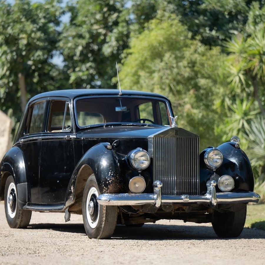 Curbside Classic: 1955 Rolls-Royce Silver Dawn – The Lady Takes A