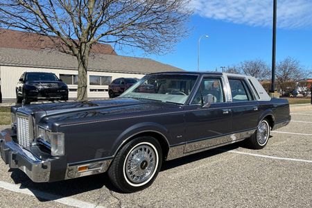 Classic Lincoln Town Car For Sale - Hemmings