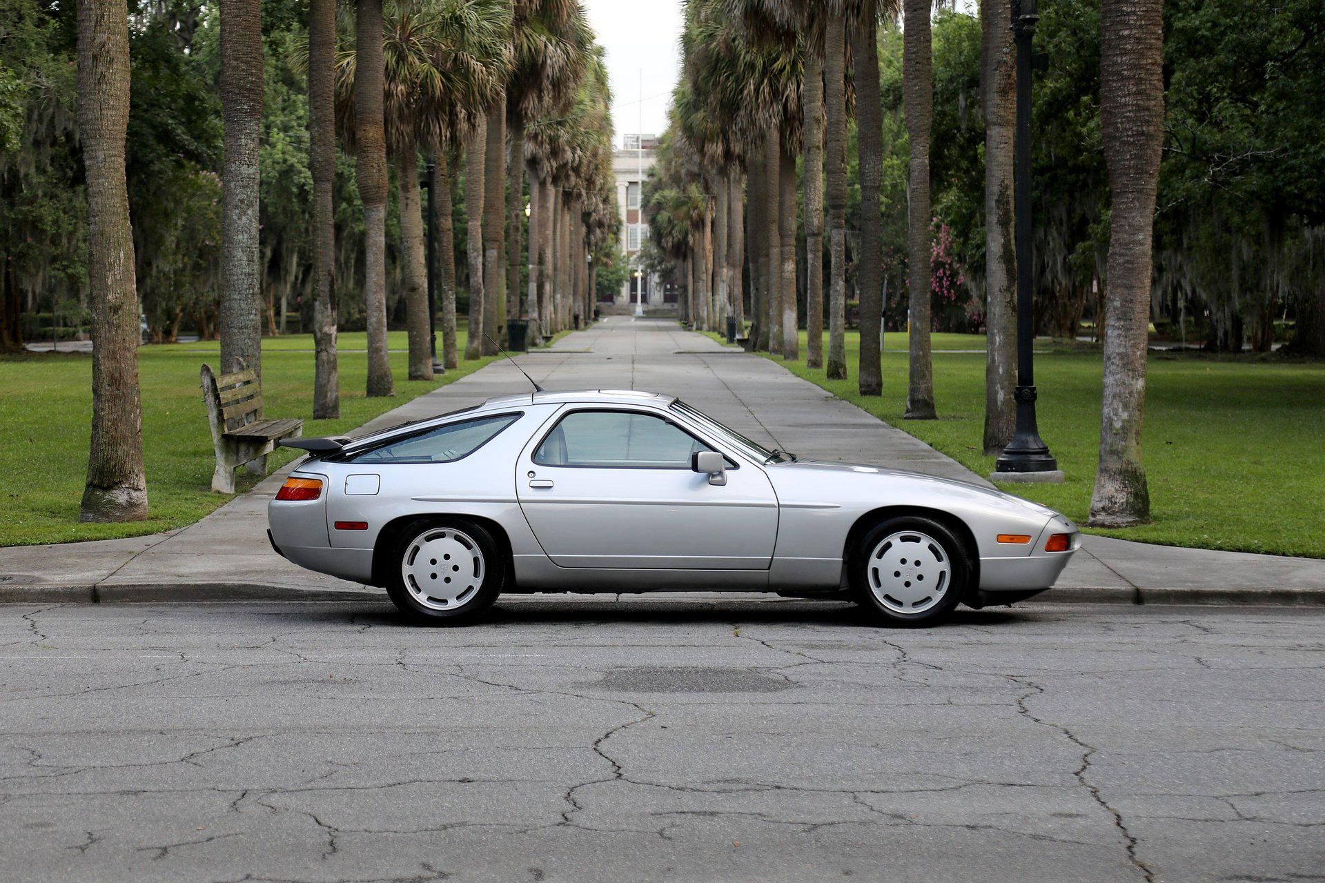 1989 Porsche 928