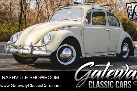 洋書 CLASSIC VOLKSWAGENS 1966 VW Fastback + Bug-the Beauty of the Ugly One-original
