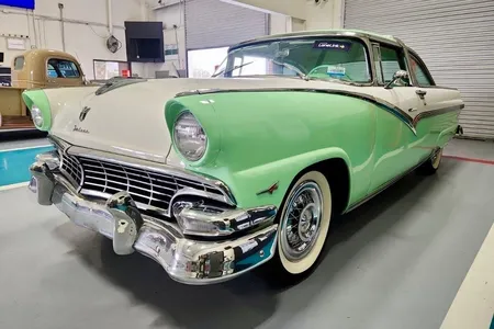 BROOKLIN BRK23 Ford Fairlane 1956 Vert sans boite 1/43 Voiture Miniature