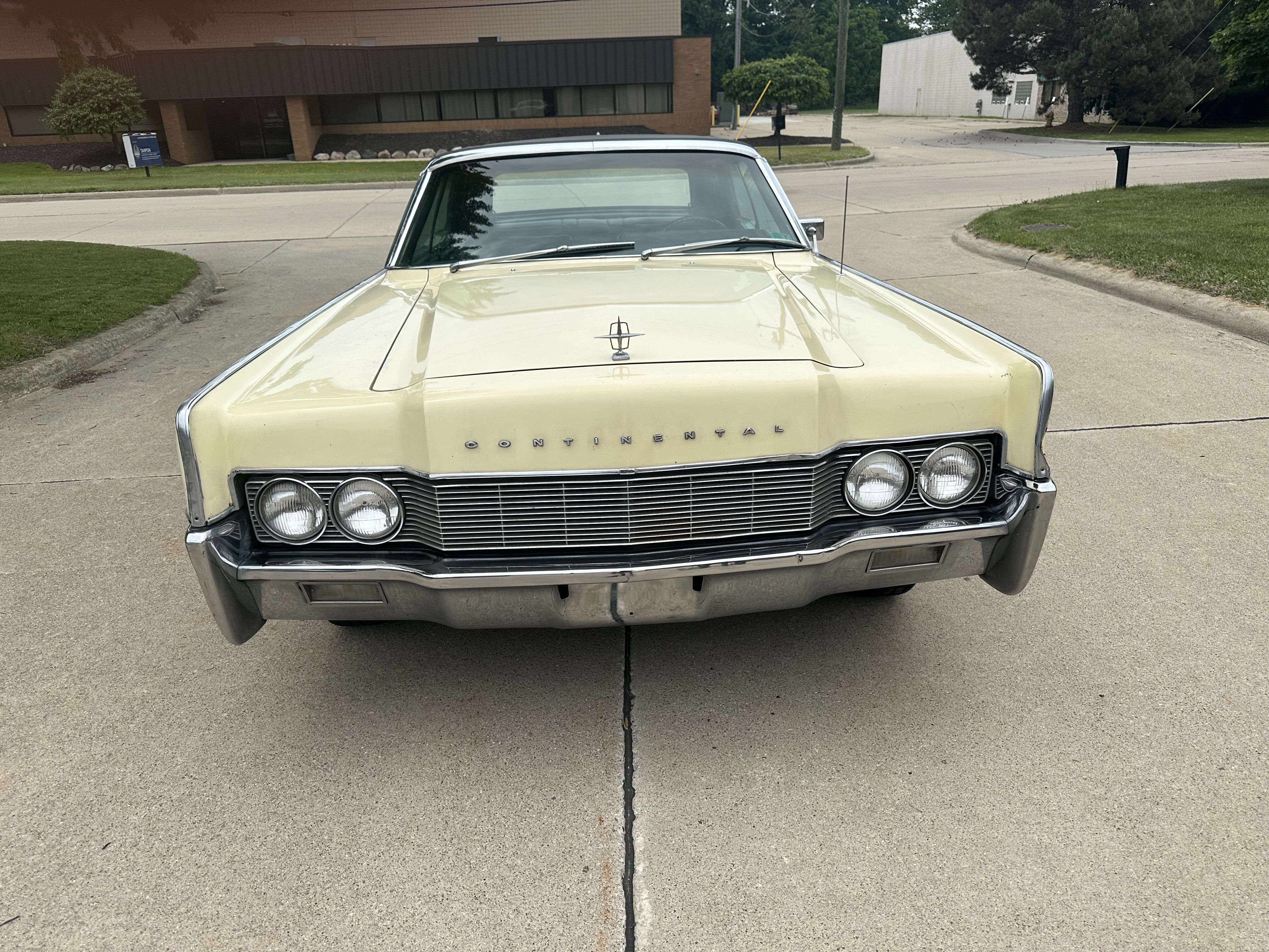 1967 Lincoln Continental