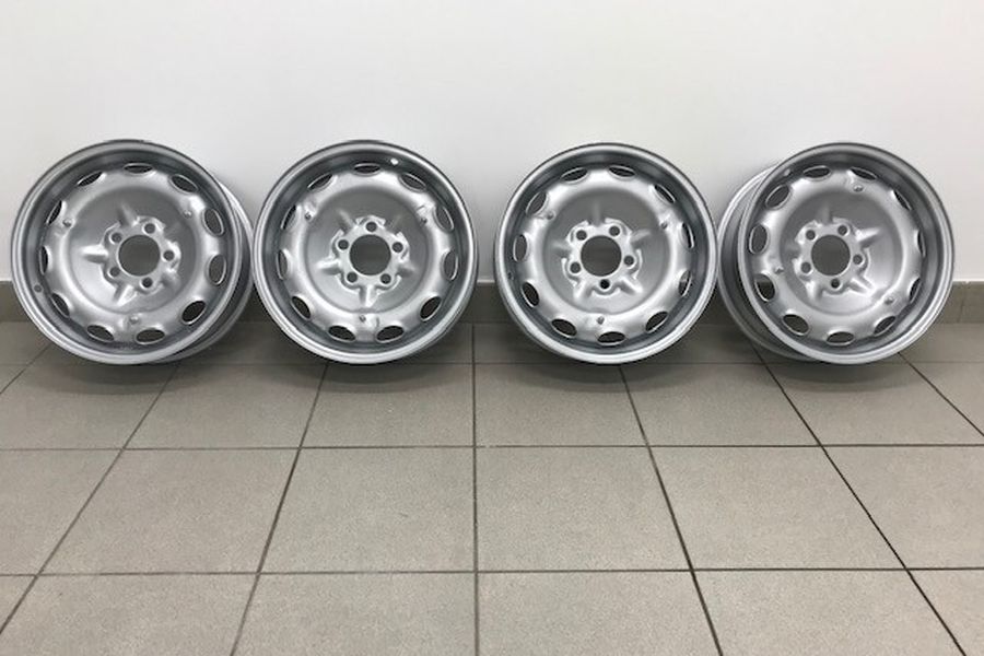 4 Borrani wheels Alfa Romeo touring Spider 2600 2000 Hemmings