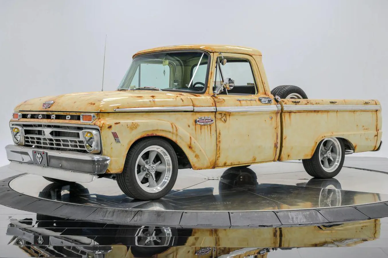FORDフォード F-100 Custom Cab Pickup 1966 Ford F 100 Custom Cab Miami, Florida | Hemmings