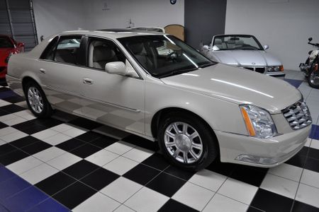 Cadillac DTS For Sale | Hemmings