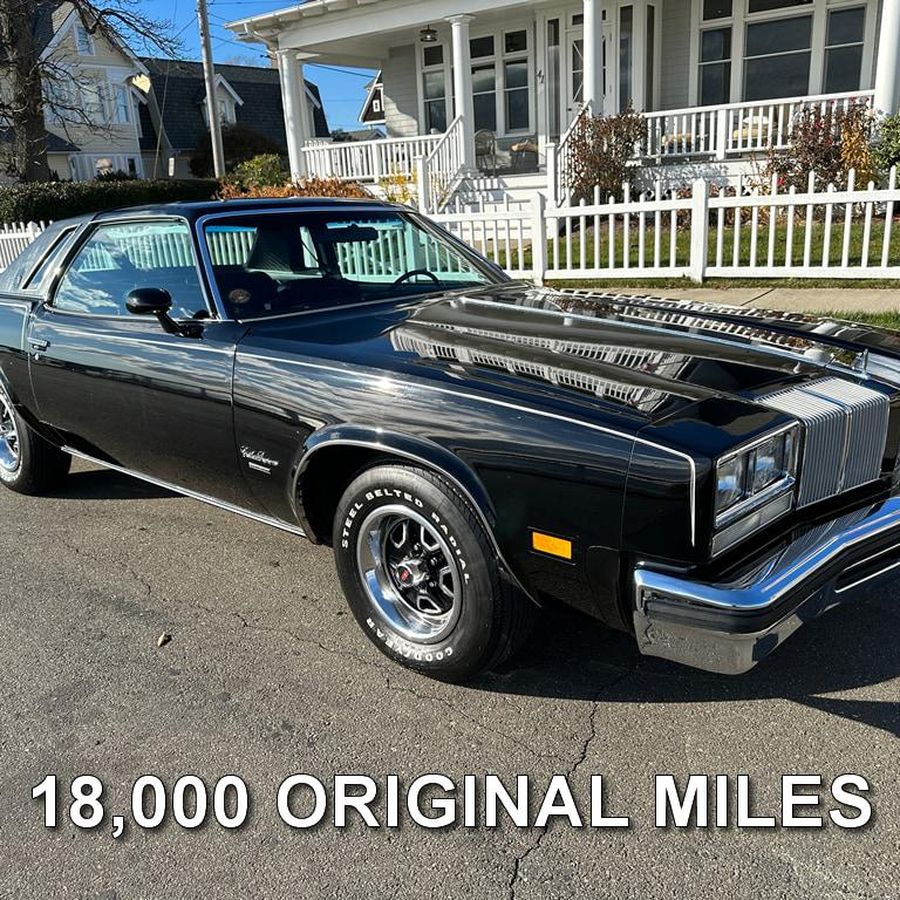 1976 Oldsmobile Cutlass Supreme Coupe Milford, Connecticut 